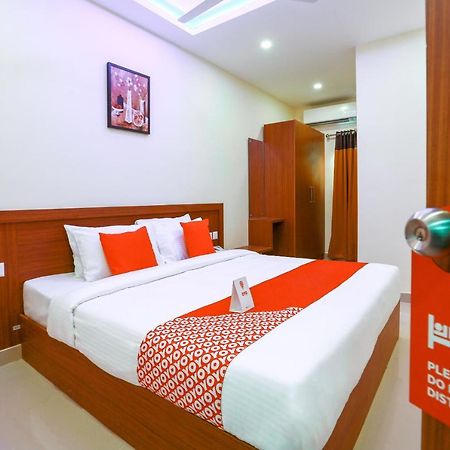 Oyo Ramis Residency Hotel Kannur Exterior photo