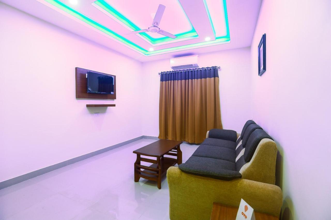 Oyo Ramis Residency Hotel Kannur Exterior photo